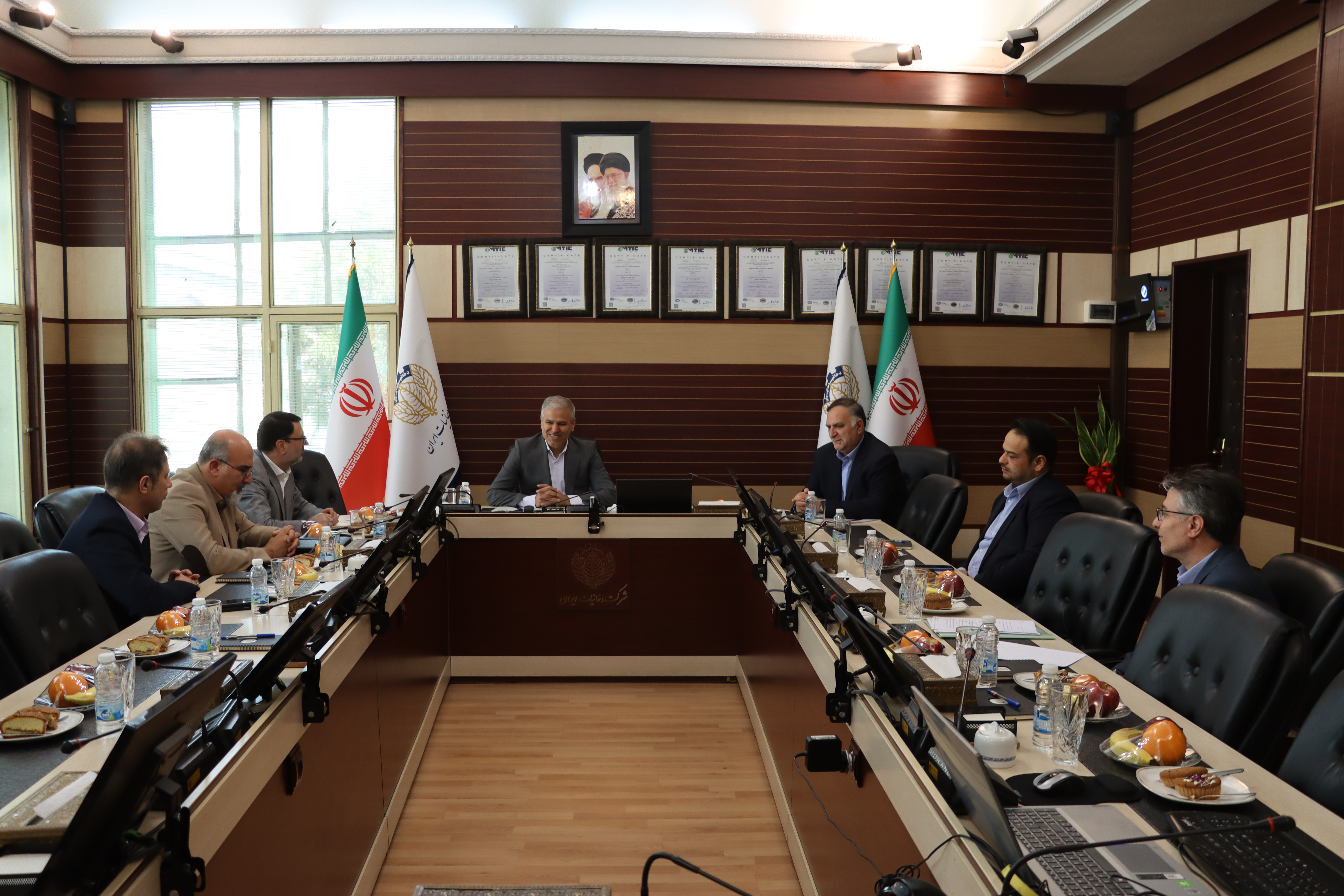 برگزاری جلسه هیئت مدیره انجمن تولیدکنندگان، واردکنندگان و صادرکنندگان محصولات دخانی در شرکت دخانیات ایران